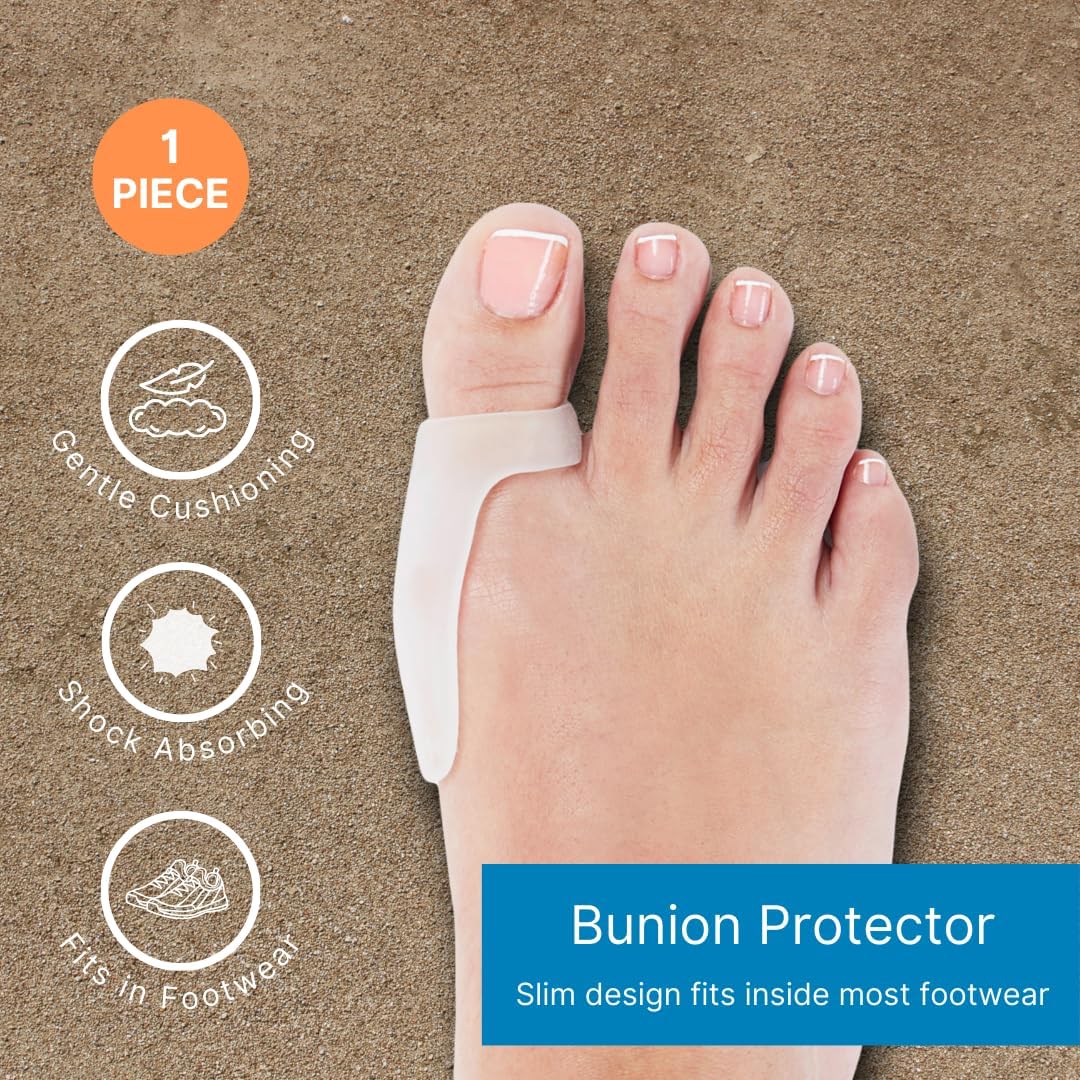 Soft gel loop fitting over big toe for secure, comfortable all-day wear