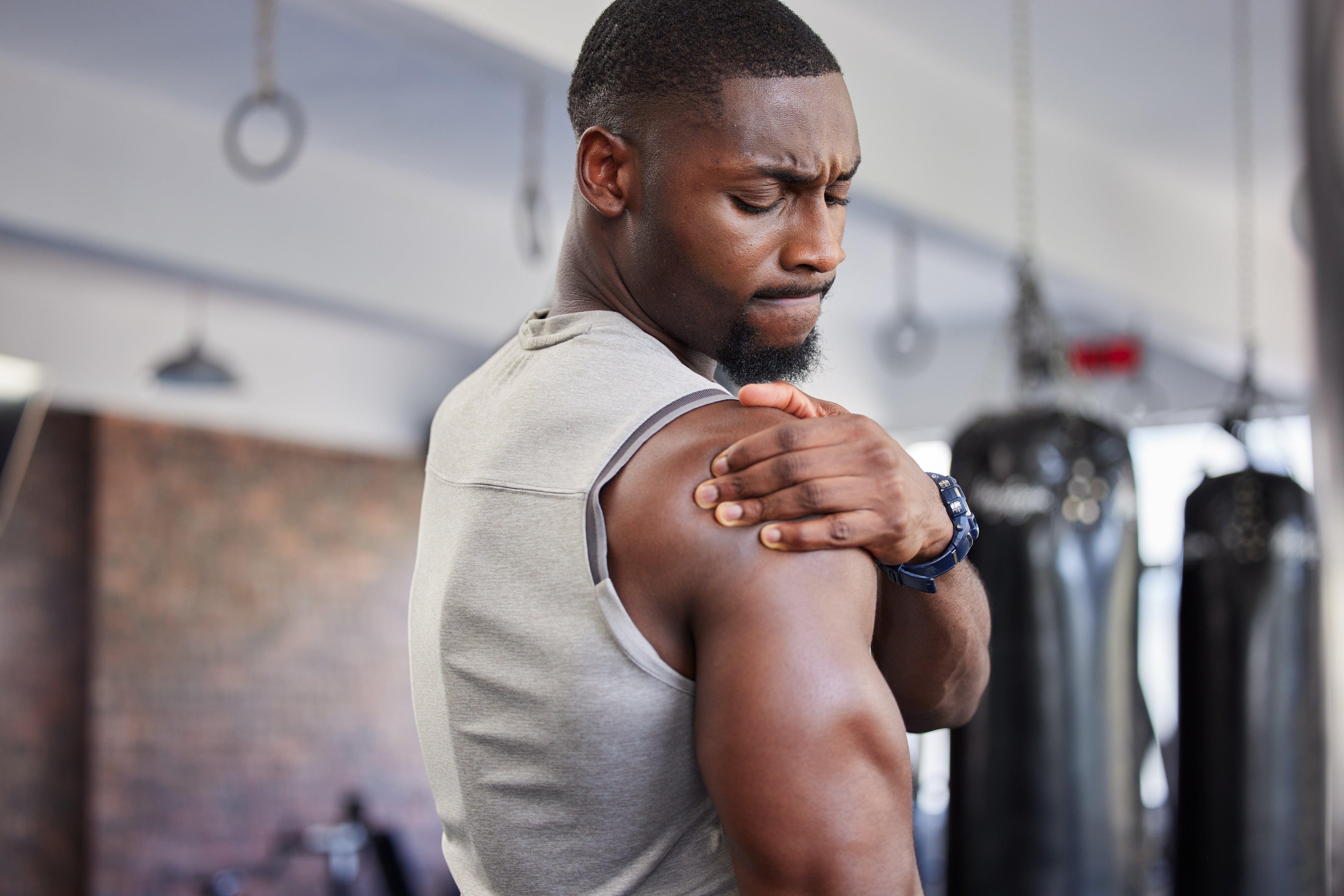 7 Effective Shoulder Blade Pain Relief Remedies | NatraCure - NatraCure
