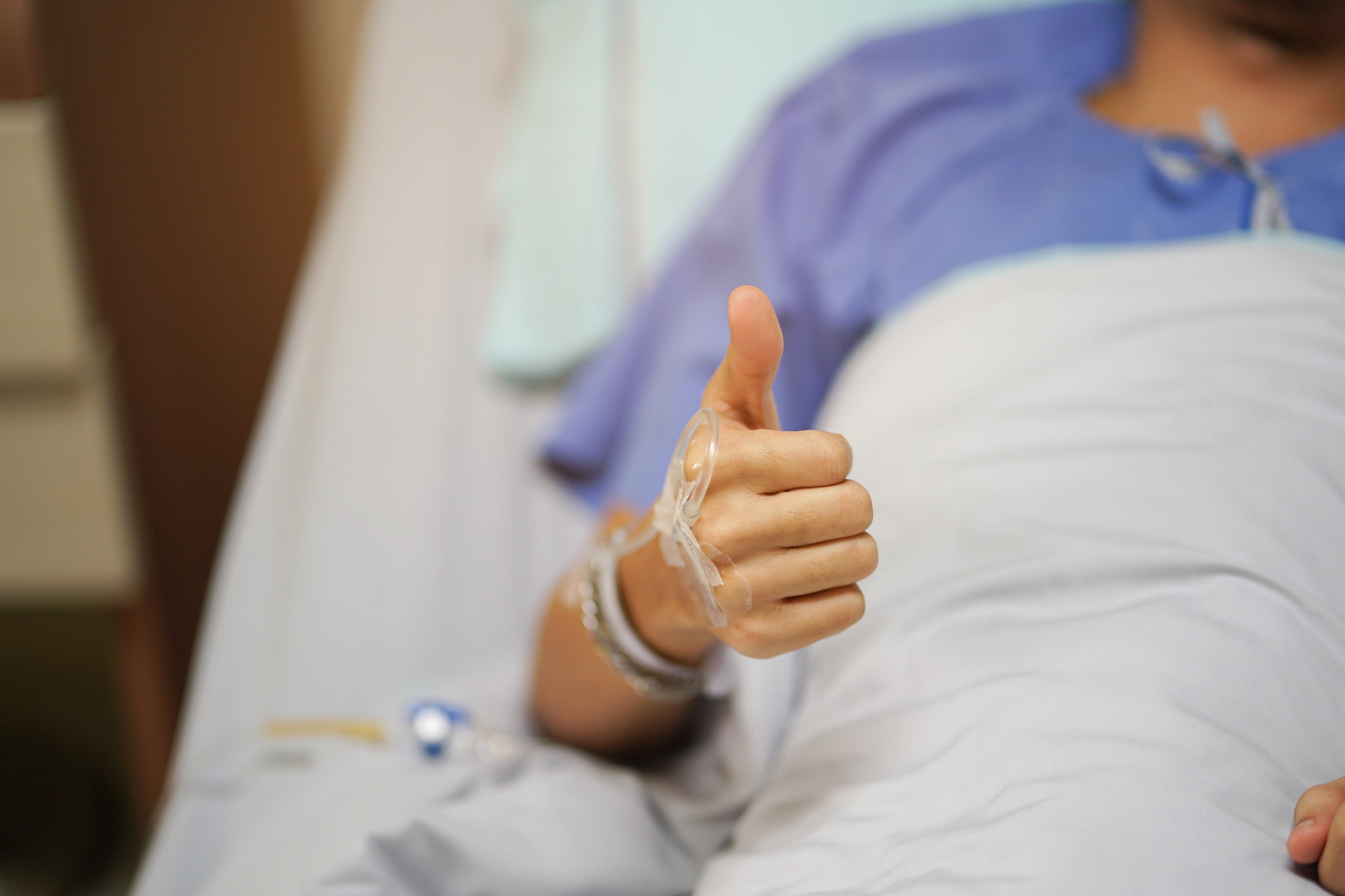 12 Thoughtful Surgery Recovery Gifts for Friends and Family