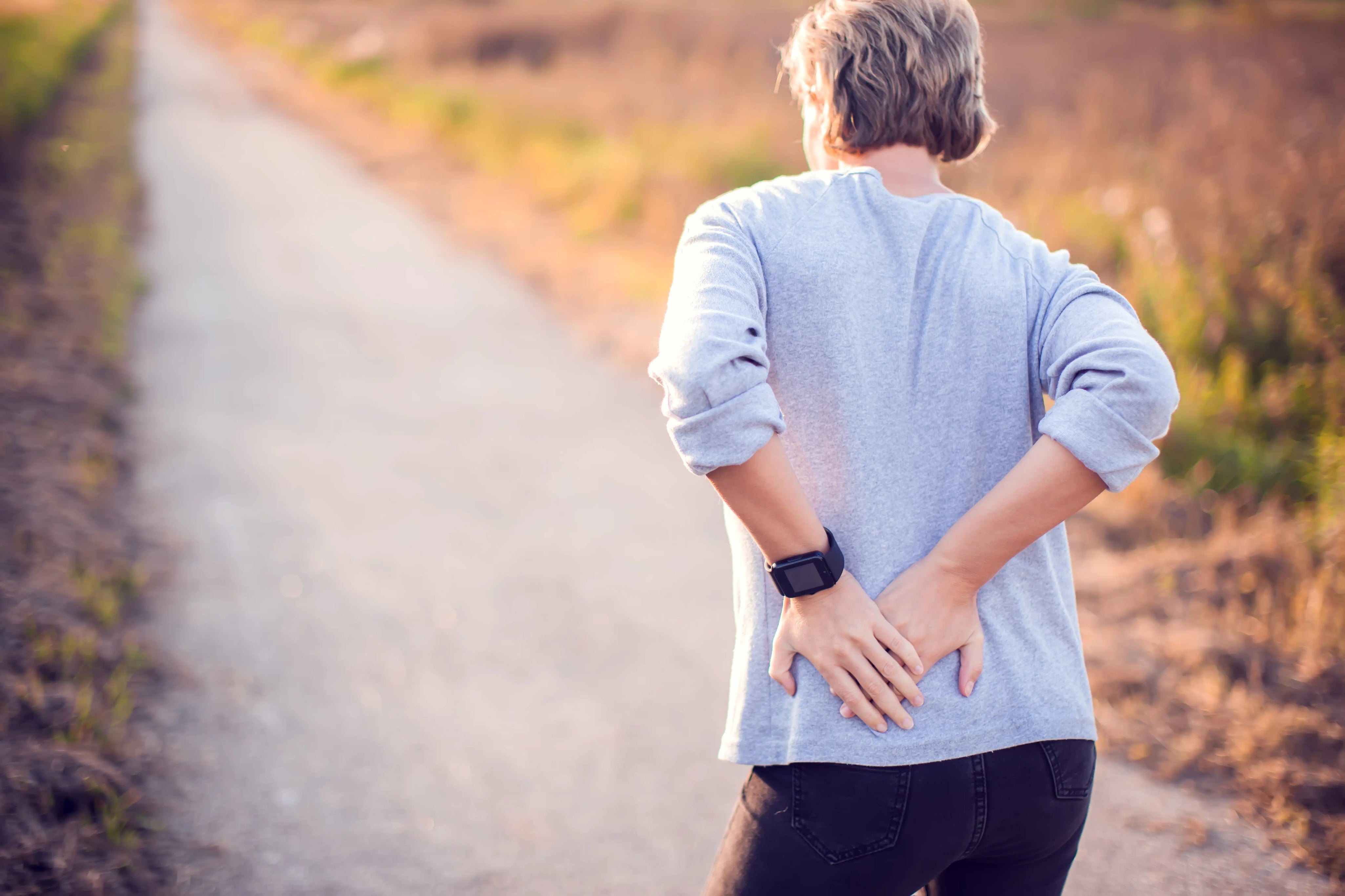 Hip Pain When Walking: Causes and Cold Therapy Relief