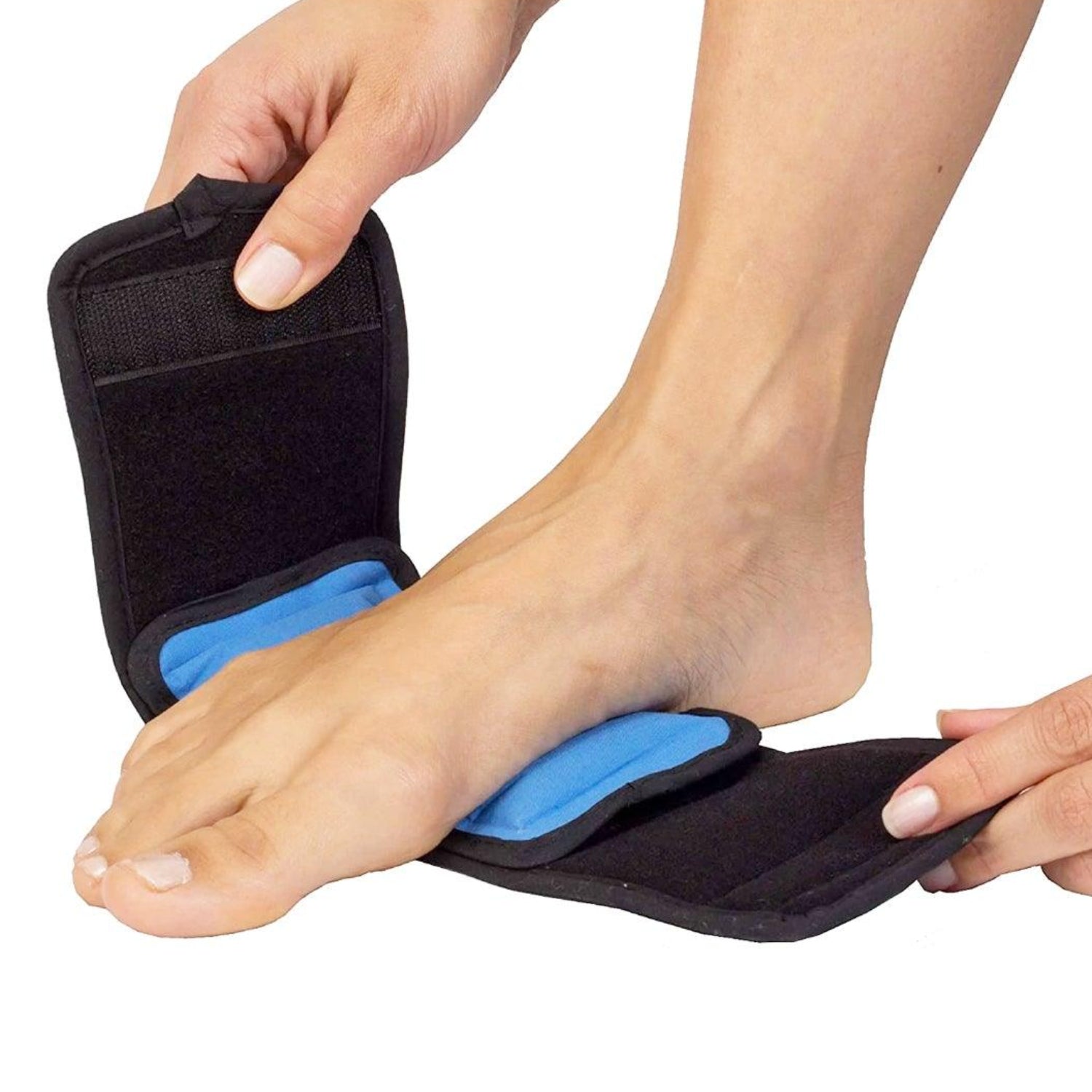 Ice wrap for feet providing effective cold therapy to reduce swelling and relieve pain